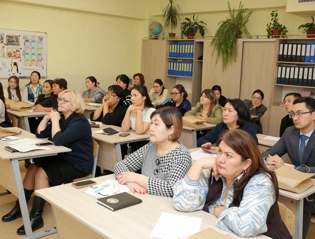 Городской семинар-практикум "Проектная деятельность-путь к освоению глобальных компетенций"